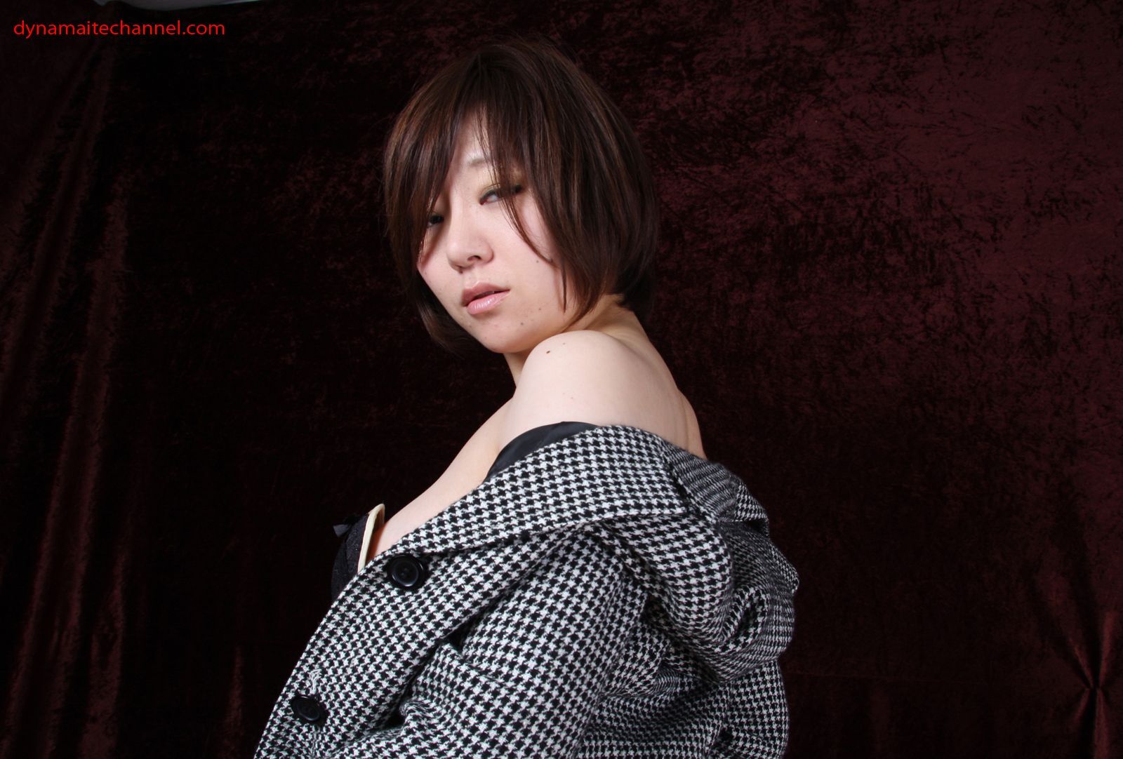 Dynamitechannel 2012年3月20号 知世奏 2 日本制服诱惑图片